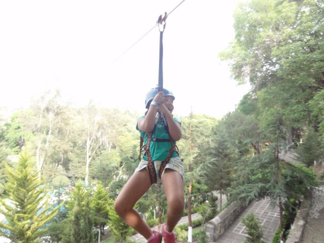 Tirolesa peques